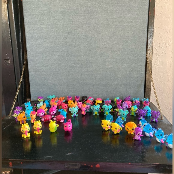 Lot of 72 Hatchimals Collectibles Various Mini Animals Silver Pink Purple Wings - Picture 1 of 14